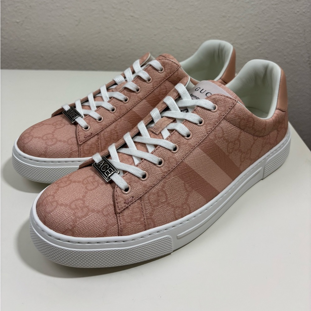 Gucci Women Size ACE Low Top sneakers